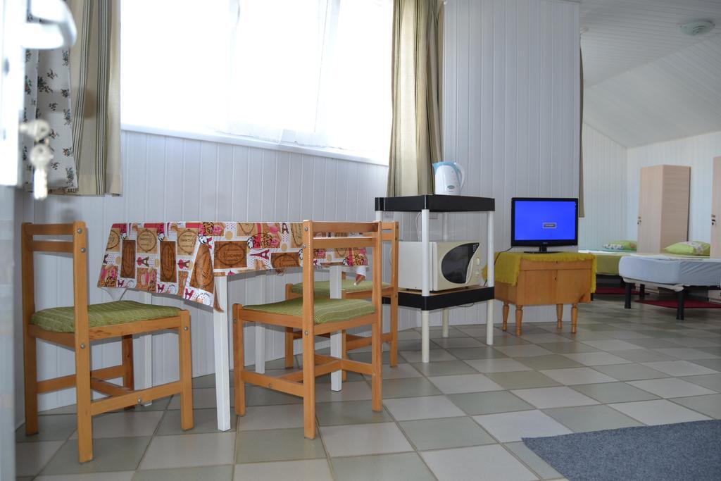 Grono Isabelly Hotel Uzhhorod Ruang foto